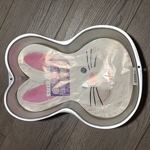 Bunny cake pan